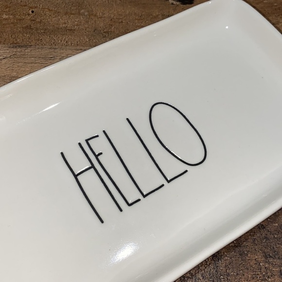 Rae Dunn dish HELLO Trinket tray ‎  NEW
Artisan Collection - Picture 2 of 4